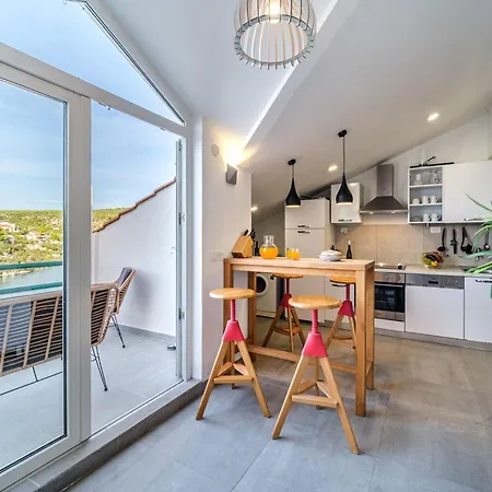 Tudor Mit Atemberaubender Aussicht By Interhome Ferienhaus